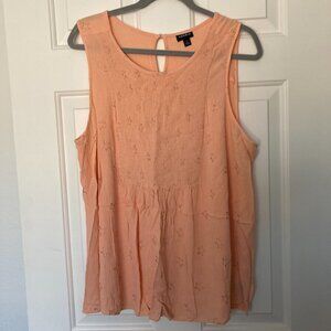 Torrid Size 2 peach with stars rouched tank top blouse